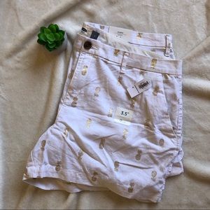 Old navy womens pineapple shorts. Summer shorts